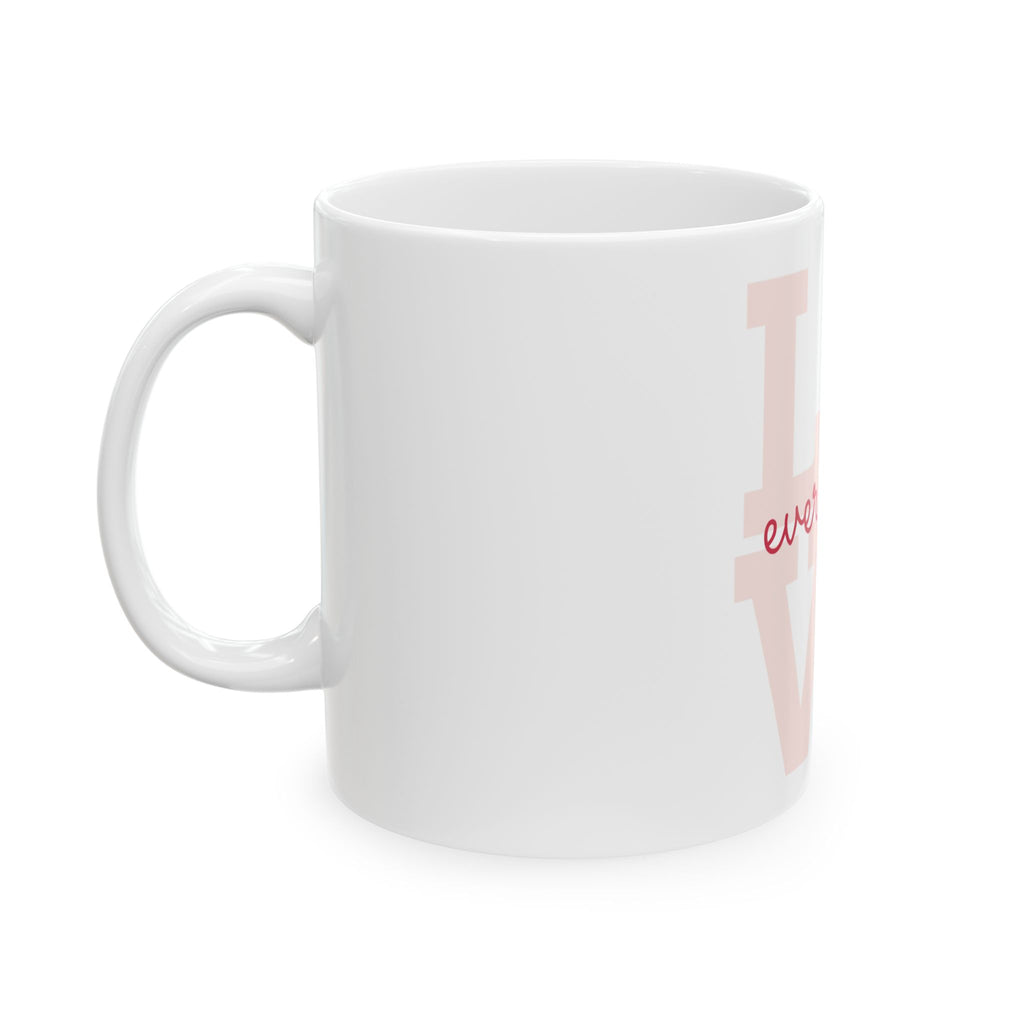 Love Every Day Tasse – Minimalistische Keramiktasse mit Herzbotschaft